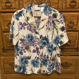 Alfred Dunner Floral S/S Floral Blouse Cream and Blue Size 16
